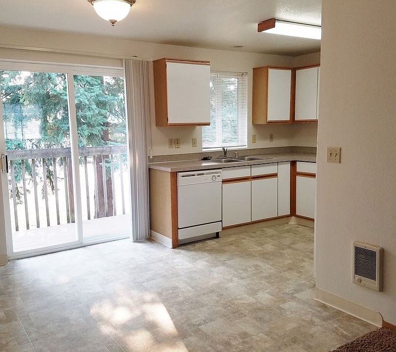 1st image of 13708 NE 18th St APT 14