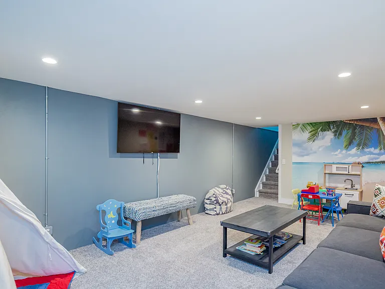 22 Sandra Rd — Photo 21