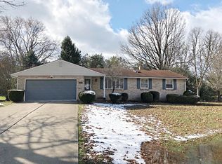 615 Lucille Ave SW, North Canton, OH 44720