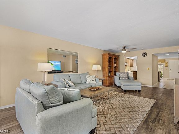 4th image of 1322 SE 46th St #2