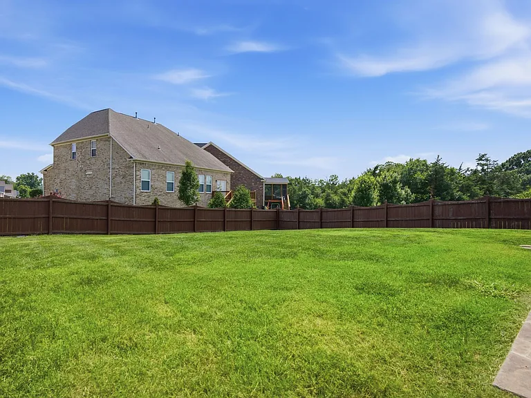 5036 Winslow Dr — Photo 34