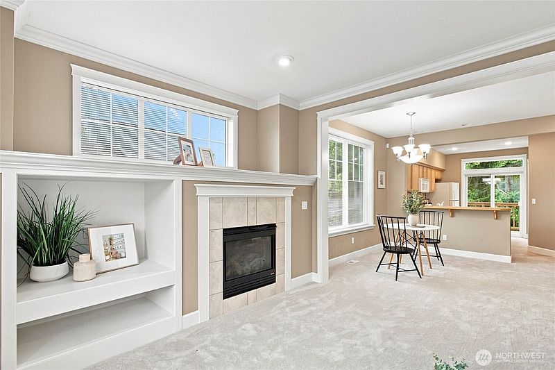4th image of 129 Birch Street