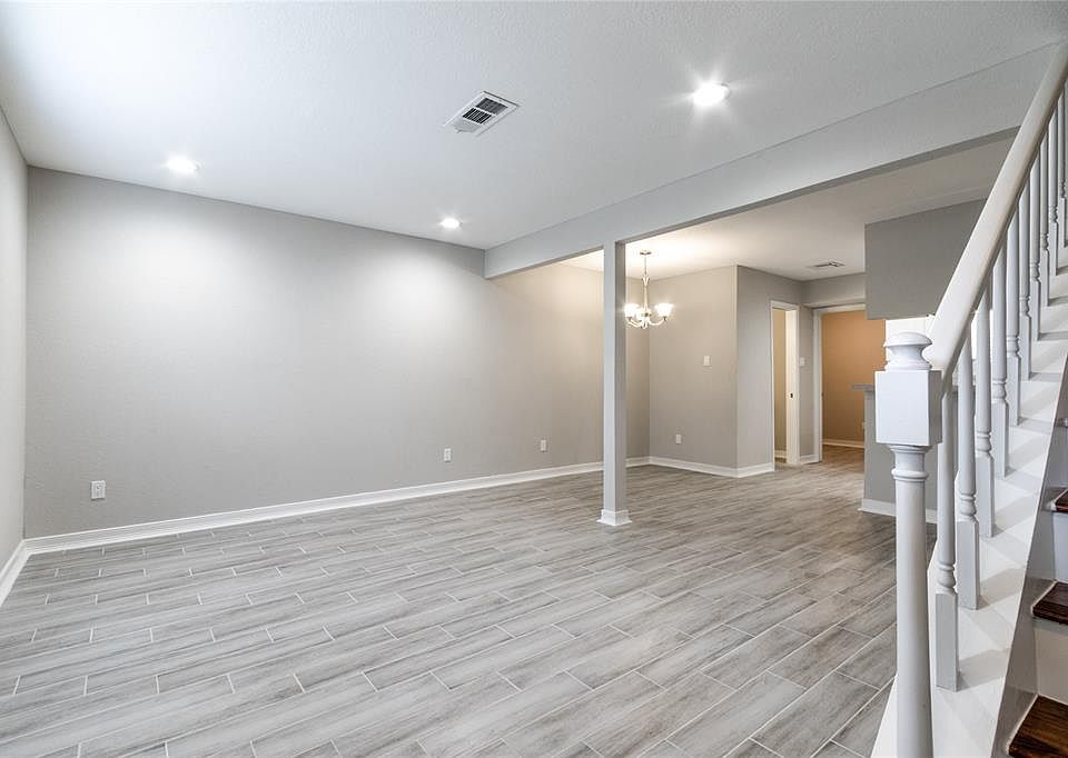 1st image of 1911 Sherwood Forest St APT 24