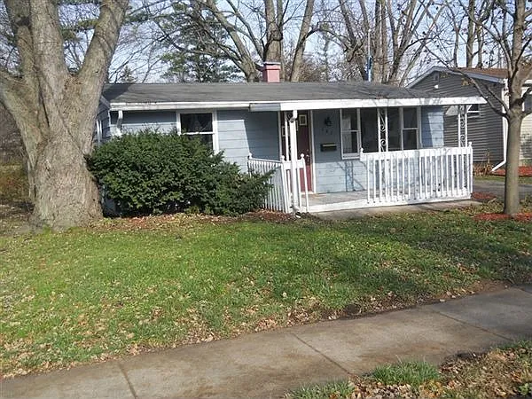 121 E Rouse St photo 1