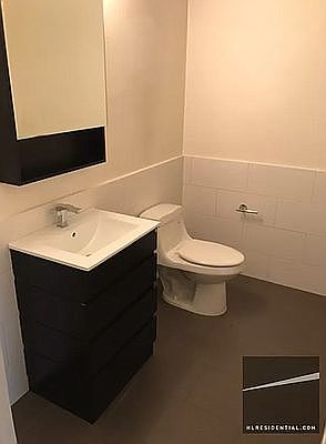 3rd image of 461 Willoughby Ave #2