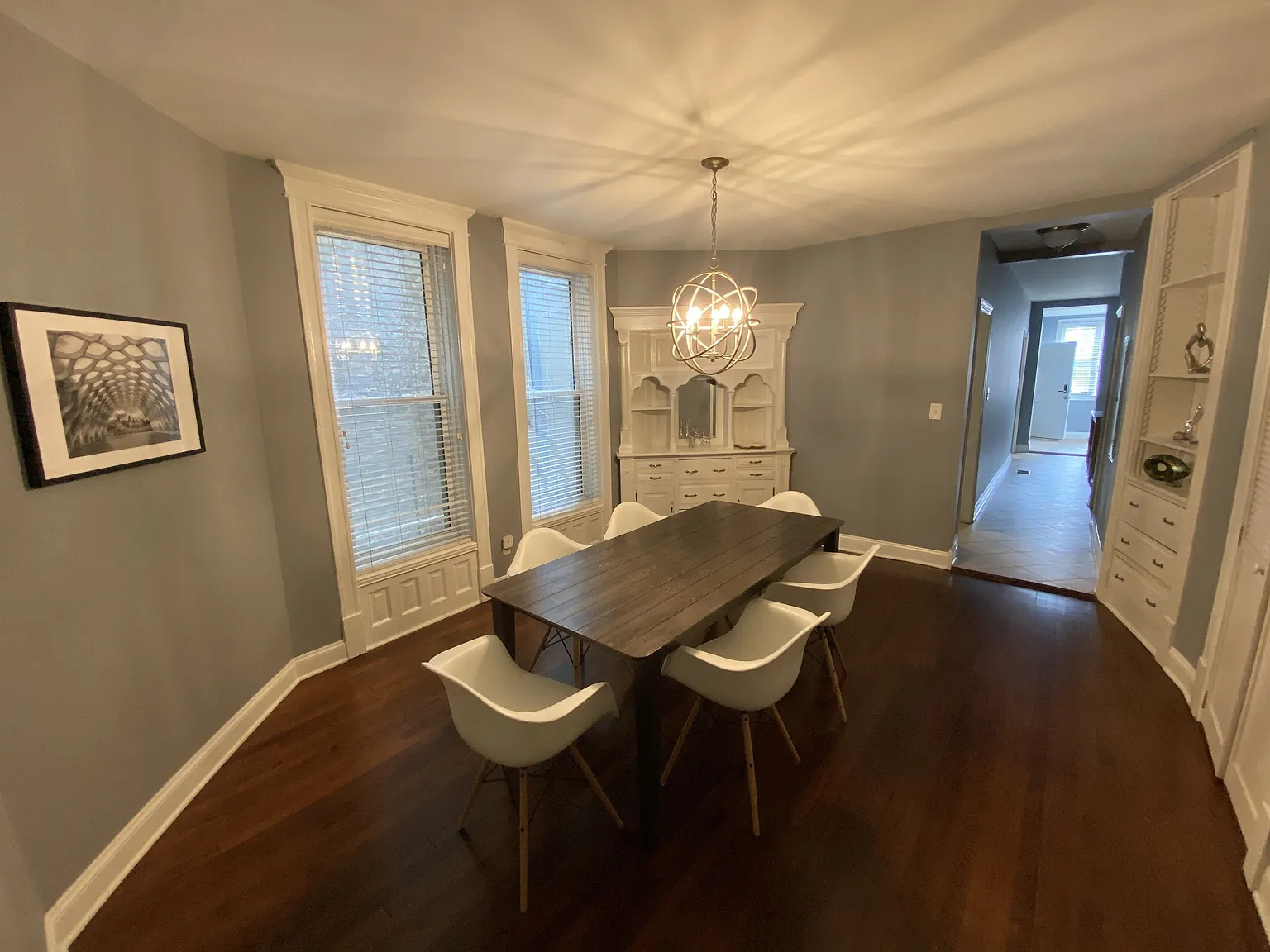 913 W Belden Ave — Photo 3
