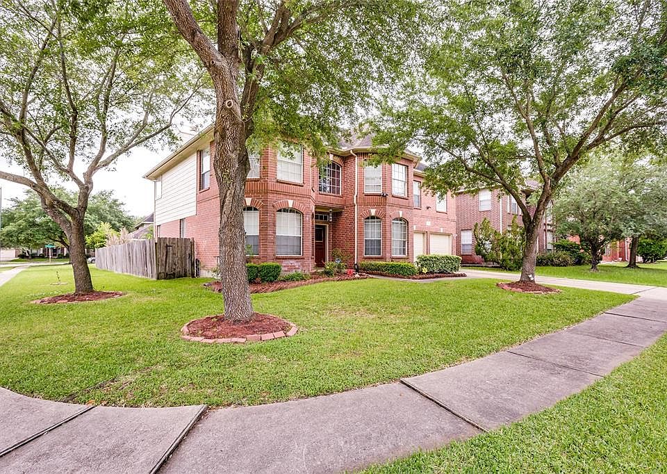 1st image of 15403 Longhorn Cavern Dr