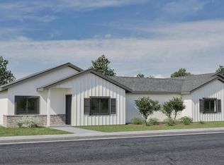 3136 E Tulare Avenue, Visalia, CA