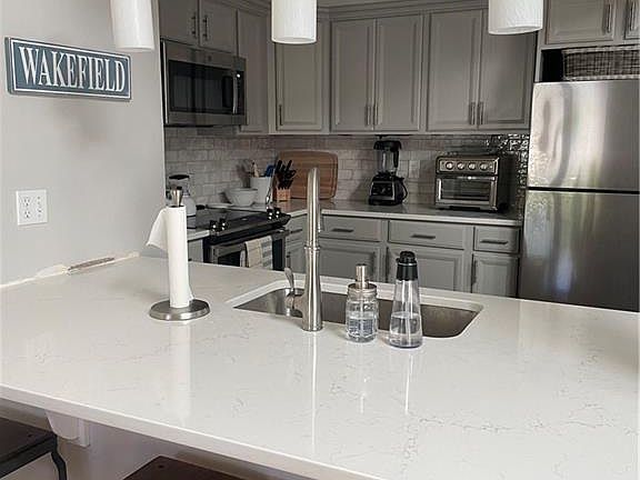 2nd image of 222 Sweet Allen Farm Rd APT D-3