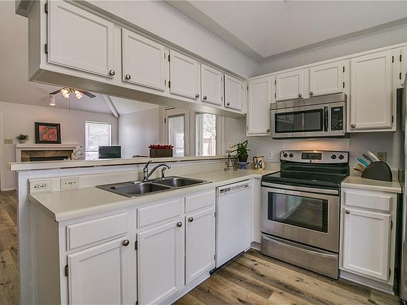5th image of 1132 Morningside Ct