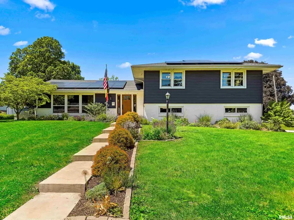 607 Westgate Rd, Washington, IL 61571