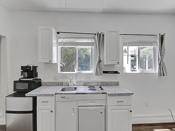 4th image of 8956 Kramerwood Pl #1