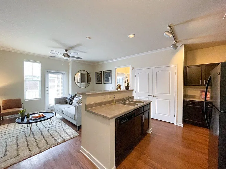 North Gate Apartments — Photo 1