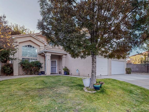 3rd image of 6725 Mesa Solana Pl NW