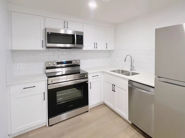 3435 169th St SW, Edmonton, AB T6W 3P7