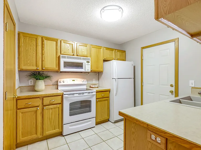 1909 Southcross Dr #1607 — Photo 15