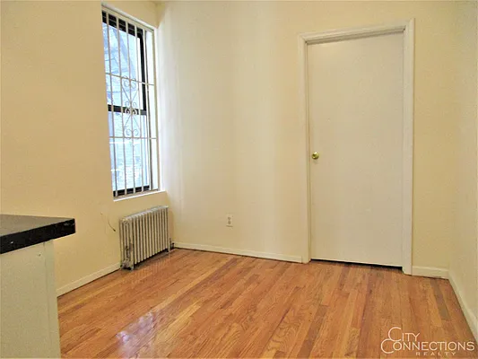 Rented by City Connections Realty | media 7