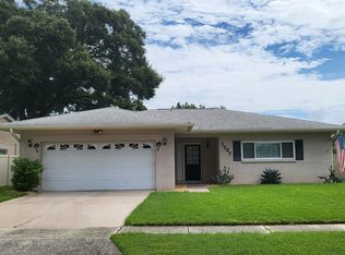 1737 E Groveleaf Ave, Palm Harbor, FL 34683