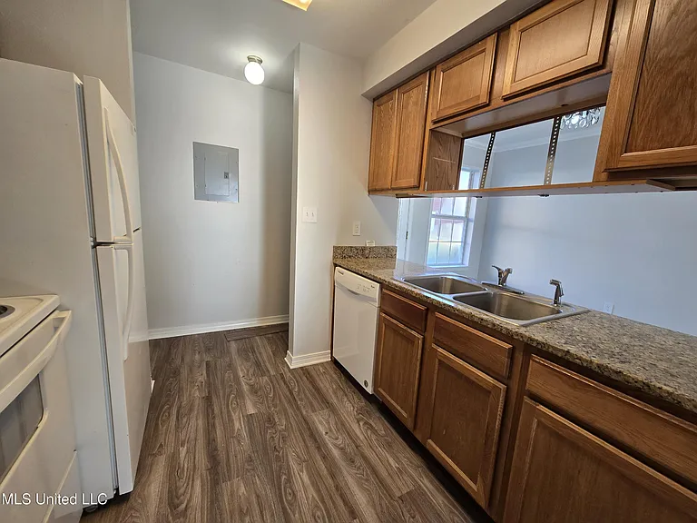 10479 Cal Ln — Photo 5