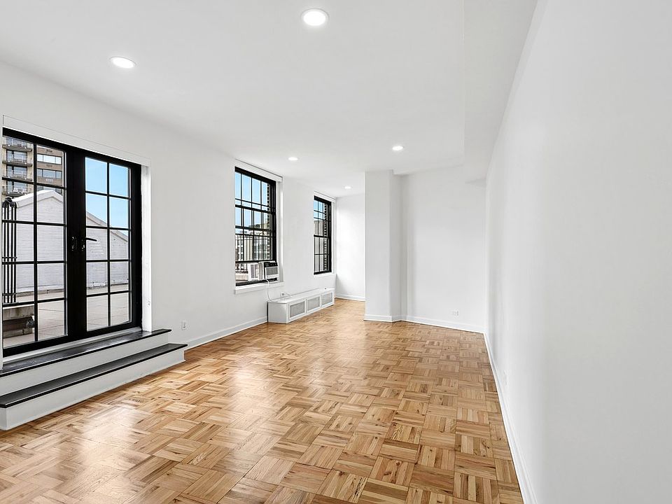 1st image of 160 W 71st St #Phh