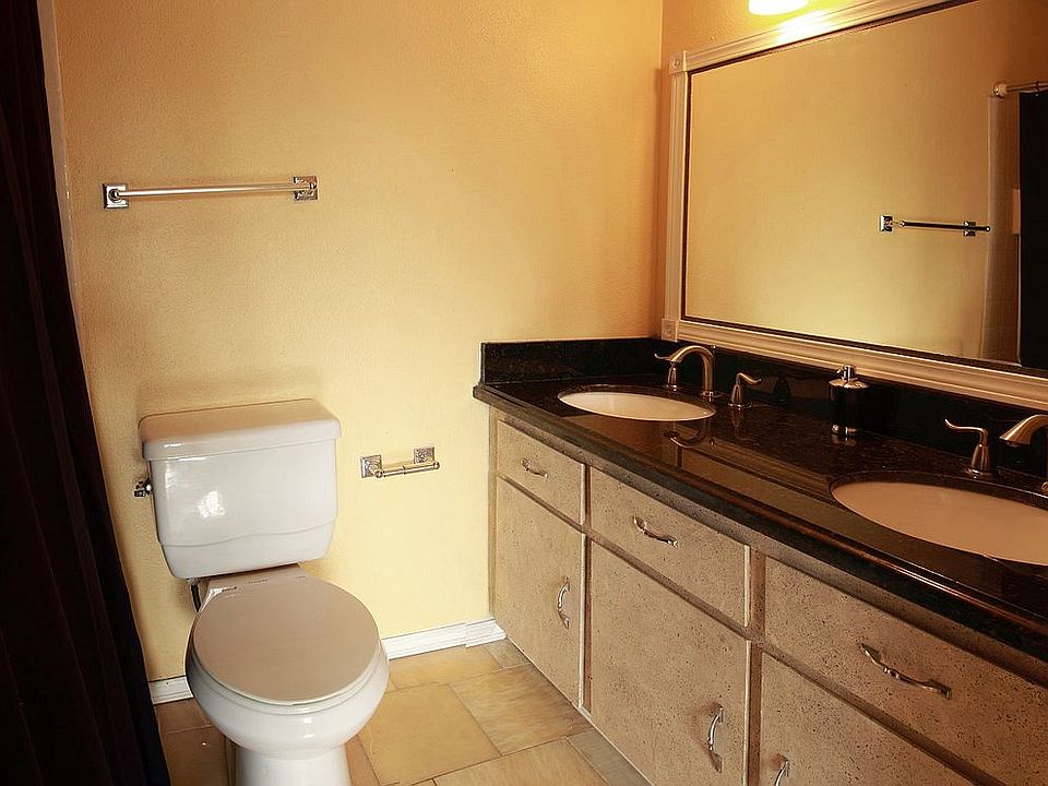 2nd image of 1040 S 320th St APT 11
