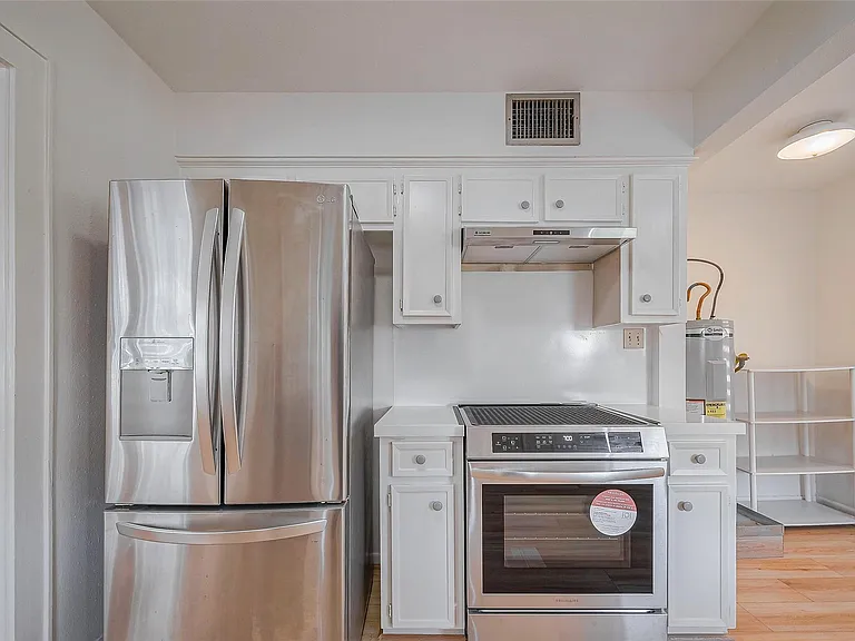 1614 Ridgewood St — Photo 12