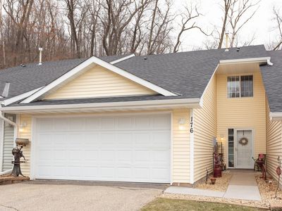 176 Oakmont Ln, Red Wing, MN, 55066