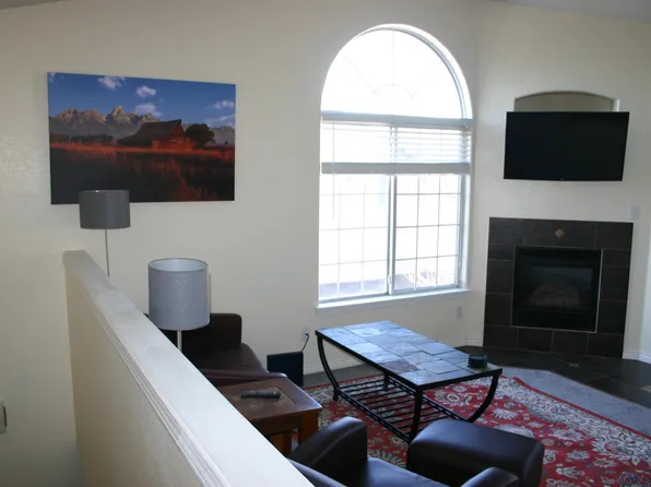 8757 E Dry Creek Rd Unit 1528, Centennial, CO 80112
