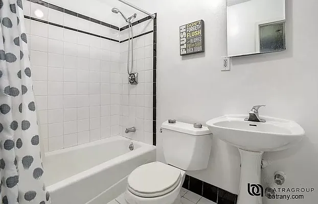 Rented by Batra Group Inc | media 3