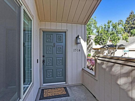 4th image of 1514 Huddersfield Ct