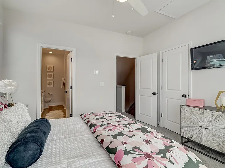 Crossings at NoDa - Townhomes for Rent in Charlotte NC — Photo 27