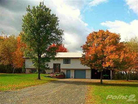 3rd image of 10 Smith Ln