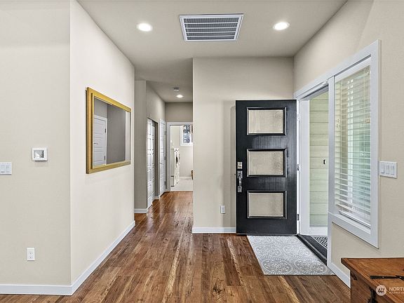 3rd image of 2808 108th Street NW