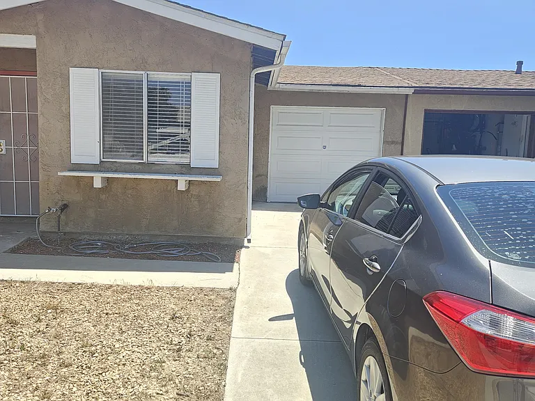 2301 Corinto Ct — Photo 3