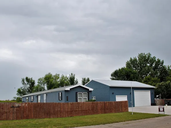1255 Custer Dr, Washburn, ND 58577