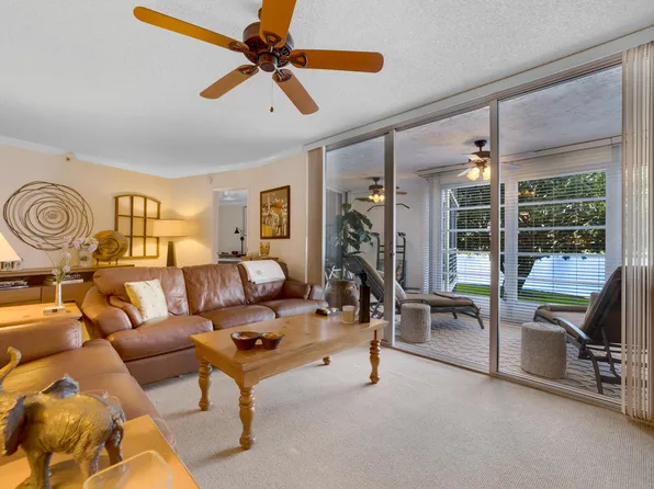 3095 N COURSE Drive #205, Pompano Beach, FL 33069