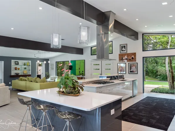 9460 Red Oak Ln, Shreveport, LA 71106