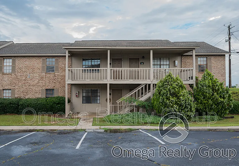 Lakeridge Apartments — Photo 7