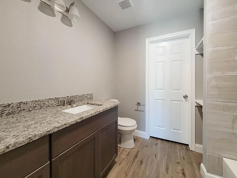 616 E 17th Ave — Photo 9