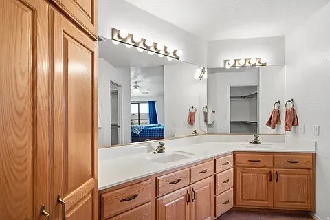 2360 S Hampton Rd — Photo 12