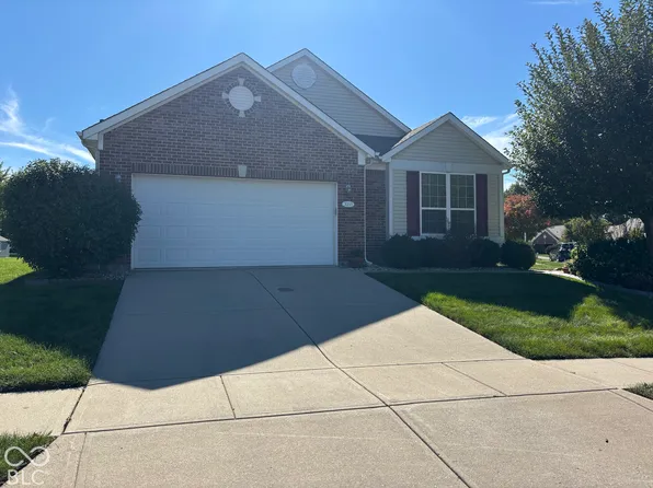 3233 Meridian Meadows Rd, Greenwood, IN 46142