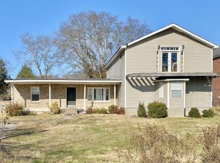 927 Youngs Ln, Nashville, TN 37207