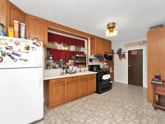 4th image of 5211 S Kildare Ave