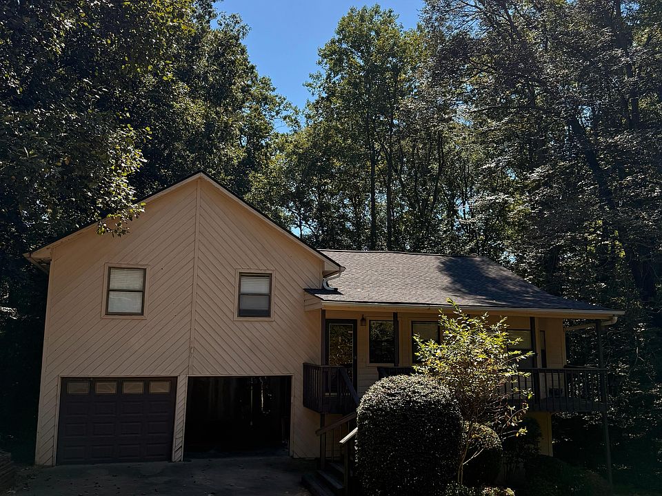Front of the House. Two and half car garage, large front porch - new roof