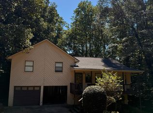 789 Summer Dr NW, Acworth, GA 30102