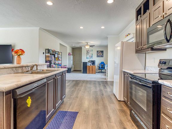 5th image of 7994 SW Sandy Pl