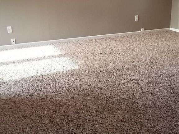 3rd image of 227 Jewel Ct