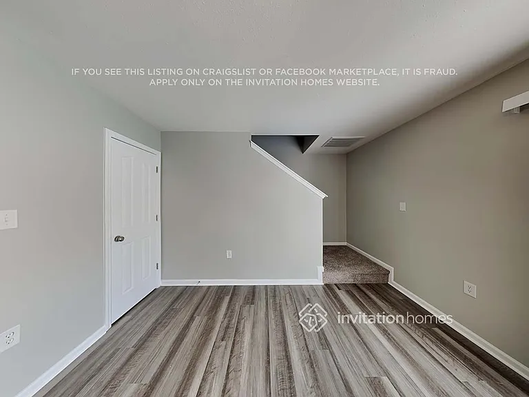 236 Hunslet Cir — Photo 9