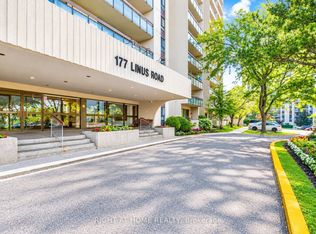 177 Linus Rd #701, Toronto, ON M2J 4S5