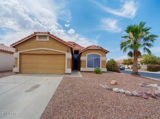 7997 N Panamint Dr, Tucson, AZ 85743